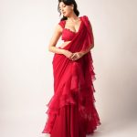 Nora Fatehi Instagram - 🌹 🌹 Saree @ridhimehraofficial Jewellery @darshanaasanjanaajewellers Styled by @aasthasharma @gehnadholakia Hair @hairstylist_madhav2.0 Makeup @reshmaamerchant 📸 @anups_