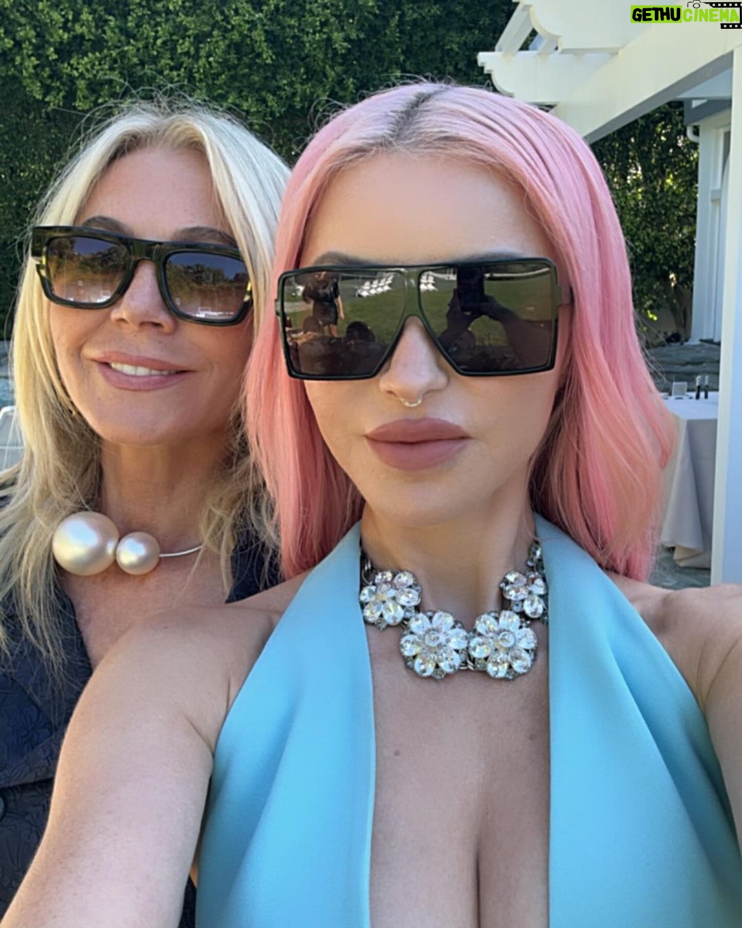 Norvina Instagram - Thank you for hosting such a beautiful FriendsGXVING @gwenstefani @gxvebeauty