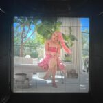 Norvina Instagram - When you think it’s photos but they’re taking a video