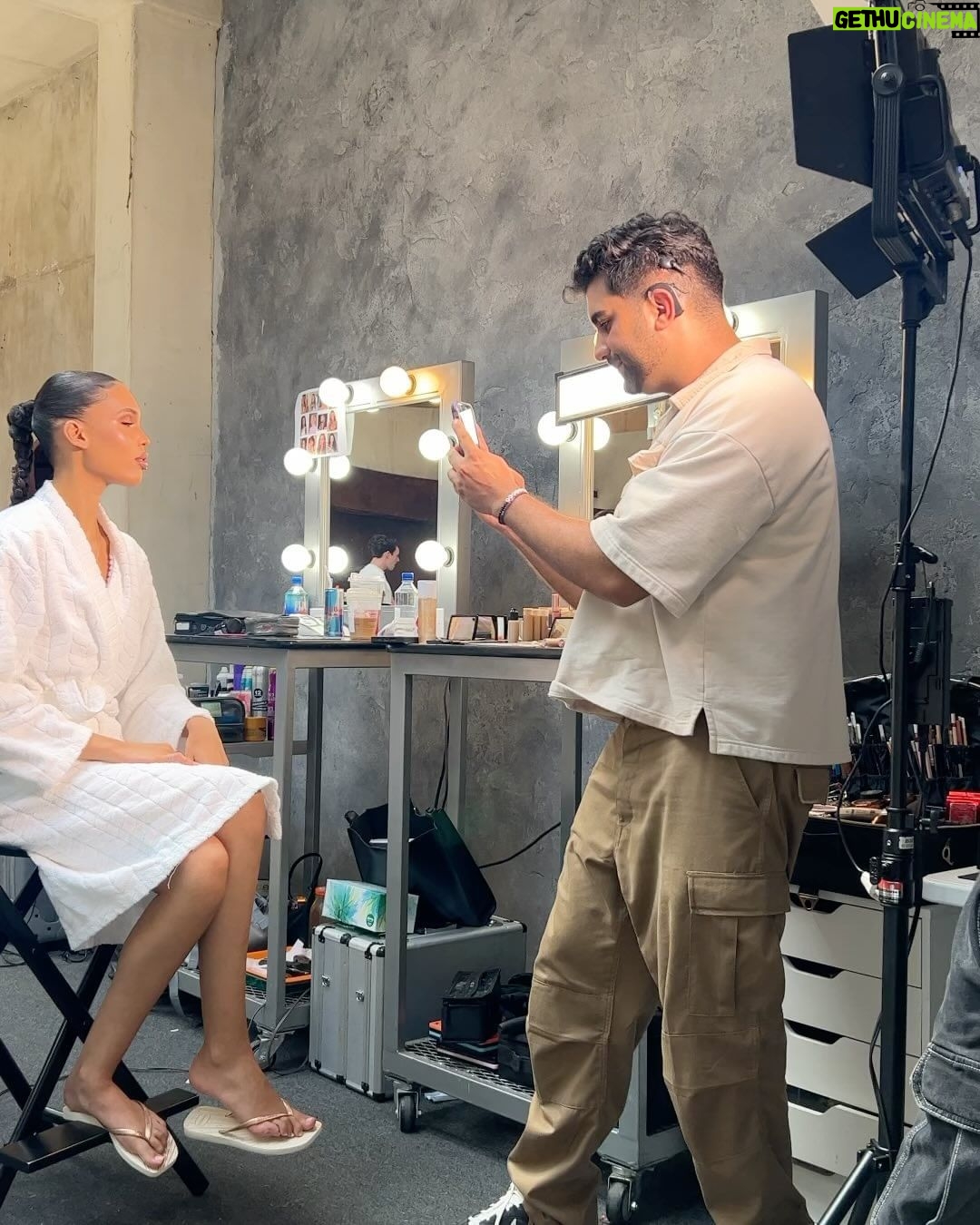 Norvina Instagram - Glow Seeker set day, a really brief run though of a set day with us