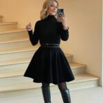 Norvina Instagram - Happy Birthday mom @anastasiasoare 🎊 I love you so much!! Ești cea mai puternică femeie pe care o cunosc. Ai atât de mult foc, determinare si perseverenta în tine, si nu știu cum reușești sa emani neîncetat atâta pasiune. Datorită felului în care ai fost întotdeauna, inteligenta, puternica, iubitoare, sociabilă, te apreciez enorm de mult, si încerc să fiu jumătate din femeia care ești tu.