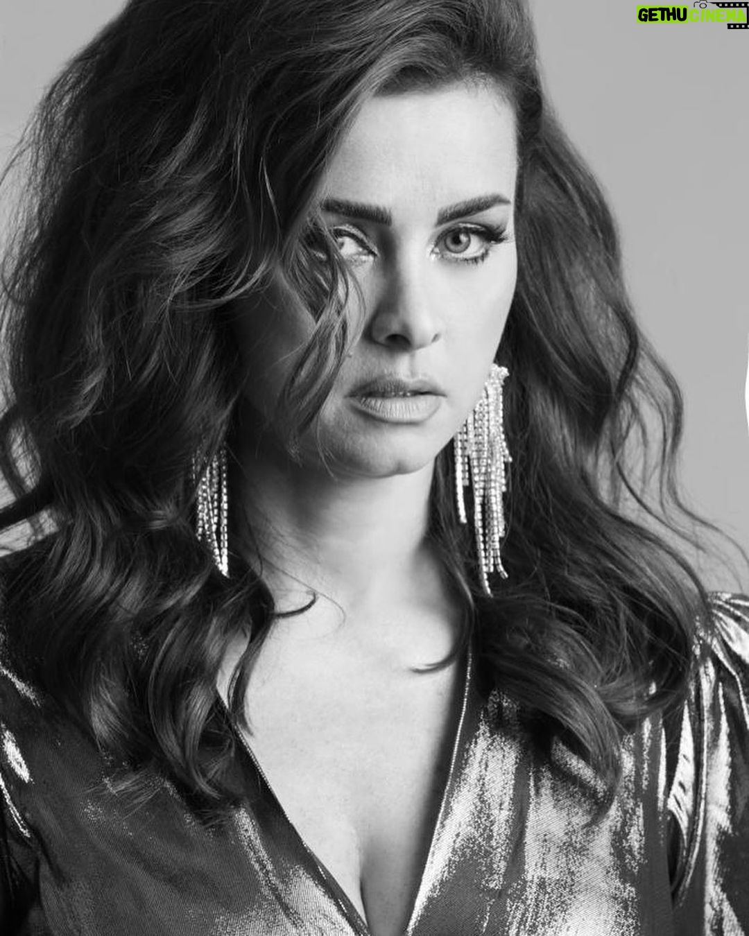 Nour Instagram - This is me shimmering! Photography: @emadkassem_1 Styling: @yasmineeissa Full look: @ysl Makeup: @sharifftanyous Hair: @ahmed__mounir Cover Design: @ehab_william24 Production: @thenourandeyab Cover Story: @ezzelturkey