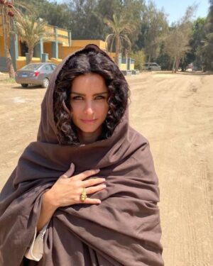 Nour Instagram - من كواليس مسلسل #جمال_الحريم.. هاستني رأيكم في أول حلقة بكرة الساعة ٨:٠٠ مساءً على @dmctv.eg والساعة ٩:٠٠ مساءً على @mbc4insta ☺️🙏🏼

@synergy.tamermursi 
@manalelsaify
