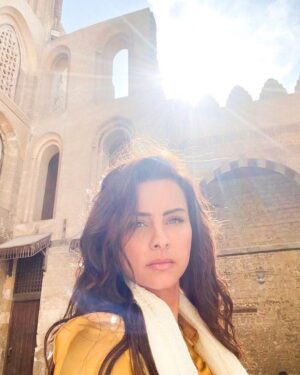 Nour Instagram - Without the rain, we would never be thankful for the warmth of the sun 🌦

#Winter