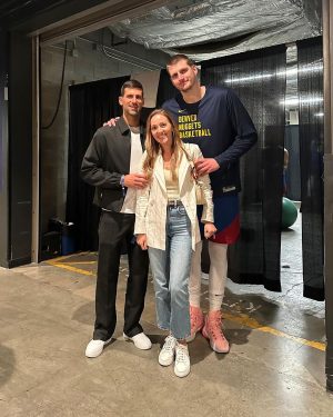 Novak Djokovic Instagram - 🏀🃏🇷🇸 Great to see @nba superstars and friends last night @lakers @nuggets #nikolajokic @officialvladedivac @sashavujacic @marko_jaric10 @nikoladjuricko @jmglitxh27 #aarongordon @peytonwatson @jelenadjokovicndf