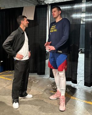 Novak Djokovic Instagram - 🏀🃏🇷🇸 Great to see @nba superstars and friends last night @lakers @nuggets #nikolajokic @officialvladedivac @sashavujacic @marko_jaric10 @nikoladjuricko @jmglitxh27 #aarongordon @peytonwatson @jelenadjokovicndf