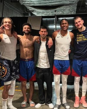 Novak Djokovic Instagram - 🏀🃏🇷🇸 Great to see @nba superstars and friends last night @lakers @nuggets #nikolajokic @officialvladedivac @sashavujacic @marko_jaric10 @nikoladjuricko @jmglitxh27 #aarongordon @peytonwatson @jelenadjokovicndf