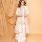 Nupur Sanon Instagram - Tere Ch Koi Gall ae Sahiba.. Haan Asi Tenu taan milde❤️👱🏻‍♀️ • Outfit- @angadsingh.official Jewellery- @pinklanebyrashi @minerali_store Styled by - @sukritigrover Styling Team- @vanigupta.23 @bitofbash @naishasinghvi
