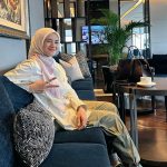 Nur Fazura Instagram - unpacked from bangkok, packed and landed in Jakarta. one and a half hour of sleep and some coffee. ☕️ let’s go get it! bismillah.. 🤲🏻✨ Jakarta, Indonesia