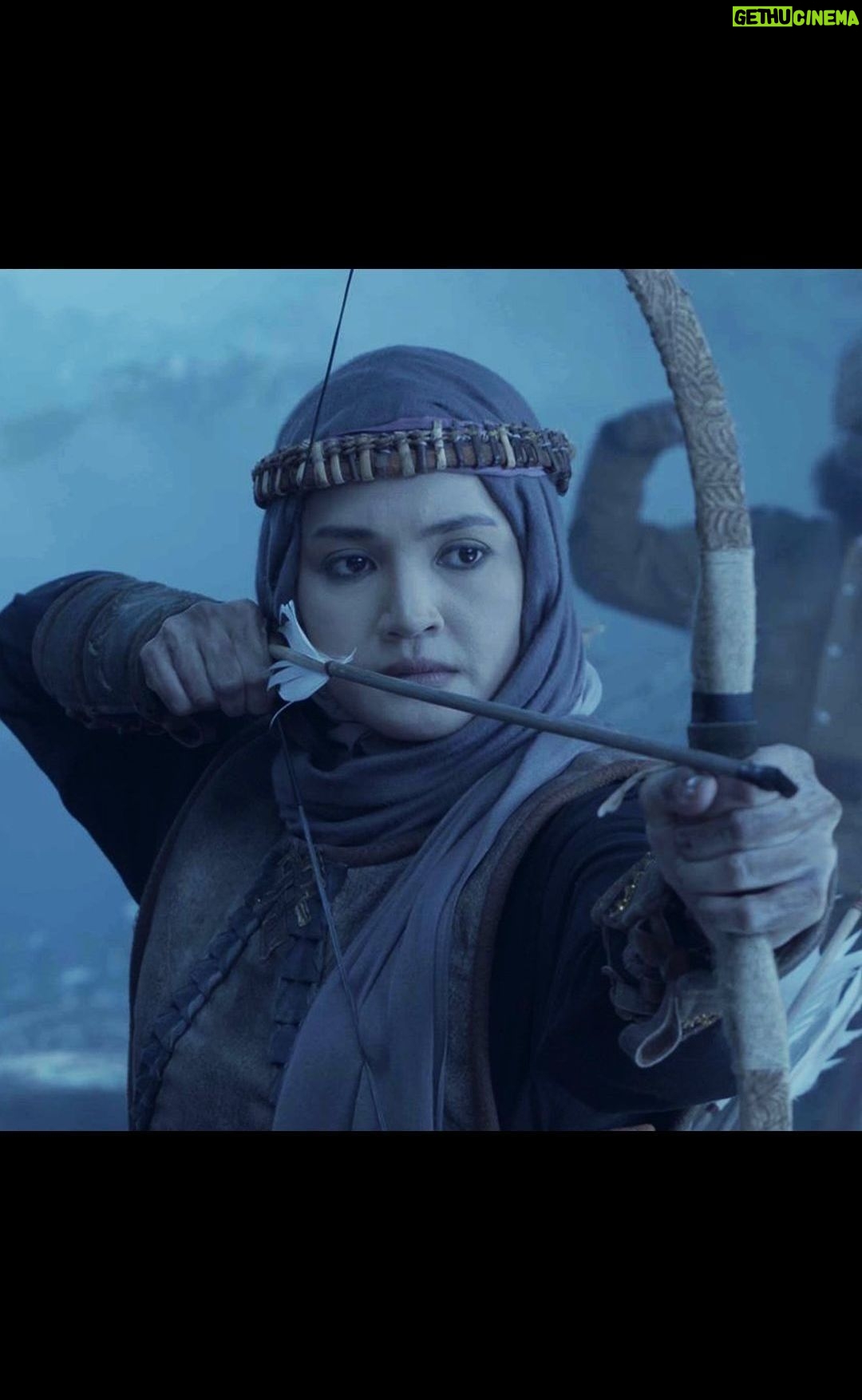 Nur Fazura Instagram - Kekuatan seorang wanita terletak di dalam nalurinya Saksikan Nur Fazura sebagai Srikandi Sayang di dalam Filem Pendekar Awang: Darah Indera Gajah di pawagam berhampiran. #nurfazura #srikandi #sayang #pendekarawang #darahinderagajah #dipawagam #demitanahtumpahnyadarahku #studiokembara #hiburanbermanfaat