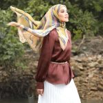 Nur Fazura Instagram - Koleksi pertama tahun 2024 Tudung FAZURA didatangkan dalam pelbagai warna dengan corak abstrak, terbuka kepada pelbagai interpretasi individu. Sepuluh rekaan corak menarik dalam koleksi INSPIRASEA ini, setiap satunya memaparkan keunikan tersendiri yang akan menjadi inspirasi dalam melakar lembaran baharu tahun ini. Feminin, elegan dan yakin dengan diri sendiri, dapatkan INSPIRASEA dari Tudung FAZURA.💖✨ @mytudungfazura #TudungFAZURA #TFWhiteLabel #WhiteLabel #MilikSemua #FAZURA #fazuralovers #KoleksiINSPIRASEA #tudungfazurainspirasea Make up by @deq_yan Hijab styling by @syiratiqah Wardrobe by @pejoyyahaya Idea and Photography by #TeamFAZURA