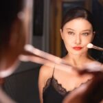 Nurgül Yeşilçay Instagram - Helloooo😍 Altı aydır üzerinde çalıştığımız #NFT projemiz tamamlandı! Çok özel bi sanat eseri oldu😎Kasımdan itibaren #opensea de! Ay çok heyecaaaannn😍 @nekosarts_io @dorukseymen @merveterziogllu @beseyustel @bayrakhuseyin @kubilayqbtuncer @busecelik @buketclk #efeyeşilçay @osman_nejat117 @dogukankocabay @necati_kocabay @tugtekinyesilcay @ozgur.ergull @hagia.official