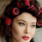 Nurgül Yeşilçay Instagram – Koca yılı böyle pijamalarla yedik bitirdik🥳 yeni yılı da böyle karşılıycaz  belli bişey🥳  @hakangence yle yaptığımız röp için @muhsinakgun müthiş fotolar çekti;)) bugün @hurriyetcomtr de💃💃💃💃
@jwmarriottistanbulbosphorus