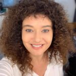 Nurgül Yeşilçay Instagram - Geçmişten geleceğe! permadan düze😁 #backtothefuture #mahalledenarkadaşlar #tbt #90s #90lar
