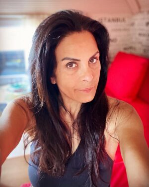 Nursel Köse Instagram - Günbatımı size gelsin😉🦋🦋@actolustalent @theemrem