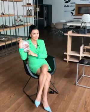 Nursel Köse Instagram - NTV, Gece gündüz programında, son kitabım “5.Kan”ı anlattım🍀 #gecegündüz #ntv @gulayafsar @mildanarzu @ihsanaydn #beşincikan @theemrem @nemesiskitap #beşincikan @ntv