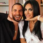 Nursel Köse Instagram – Röpörtaj Buyrunuz ❤️❤️. 🎵🎵. https://www.milliyet.com.tr/pembenar/cemal-gunbas/nursel-kose-cok-yonlu-ilerledim-bir-ise-bir-yere-takili-kalmak-mizacim-degil-6801724 @cemalgunbas @milliyetcomtr @pembenar @ihsanaydn @ulrichmertin_ @nemesiskitap #beşincikan @theemrem