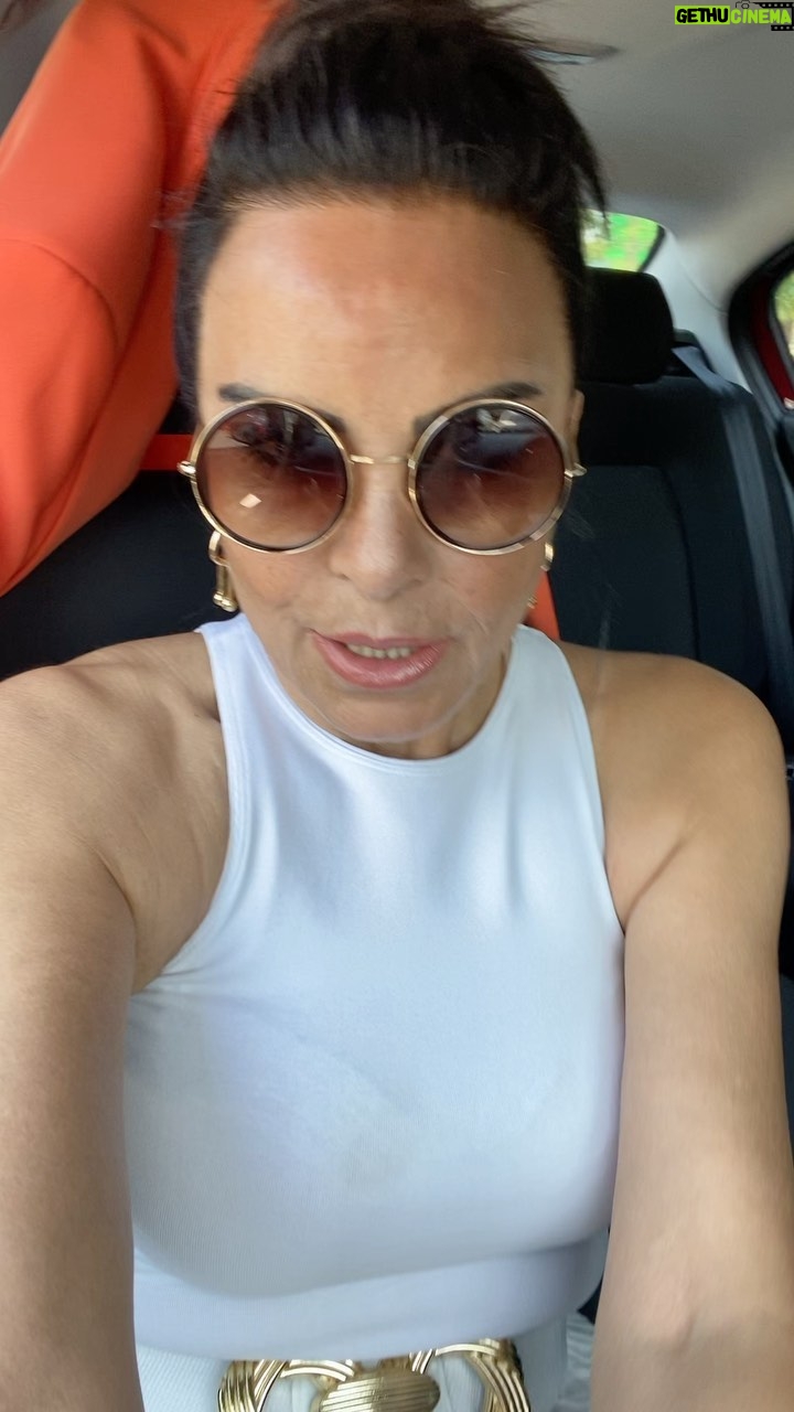 Nursel Köse Instagram - Heyeeecanlı şeyler oluyor bekleyiniz🧿😉 @burcubinbasarantm @mildanarzu @ayla.duru @nemesiskitap
