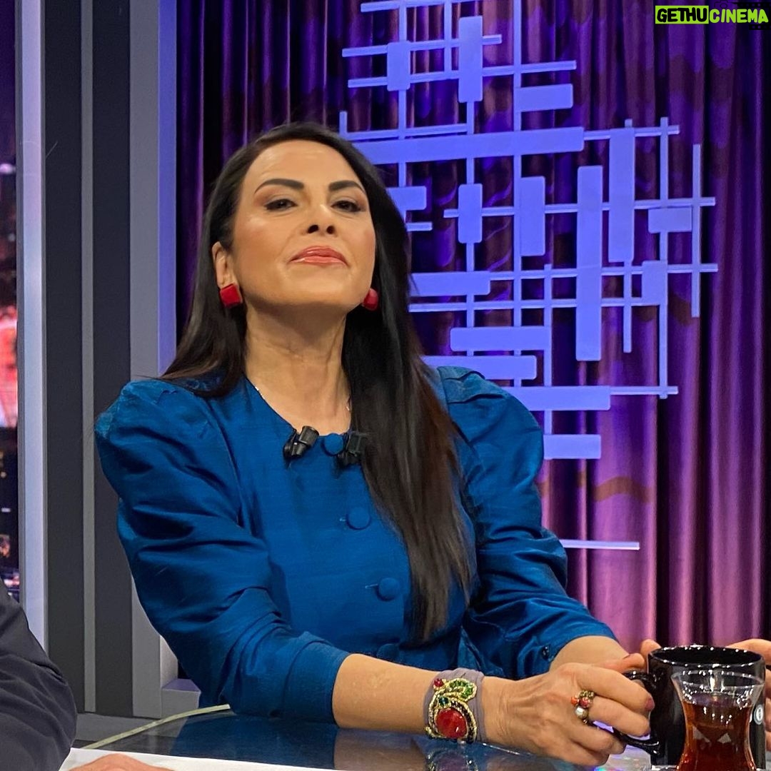 Nursel Köse Instagram - @fatihaltayliilebirebir teşekkürler 🧿🧿