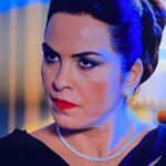Nursel Köse Instagram - Topuzlar hangi dönem dizisinden?? @armanyildirim