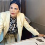 Nursel Köse Instagram - @Aldadmakdizi ve #MuallaDicleli bu bölümden fikirlerinizi alalım 😉❤️@atv @timsandb @aldatmakdizi @actplustalentm @theemrem @setre Styling: @nilufercmr ❤️@gustogiyim
