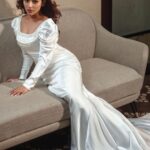 Nusraat Faria Instagram - Clearly not everyone's cup of tea. Wearing @helesya.official by @festivibe.official Picture @rony._rezaul Director @mahmudulhasan_mukul