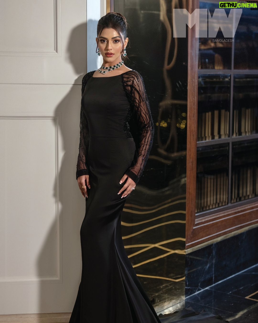 Nusraat Faria Instagram - Happy new year 🖤