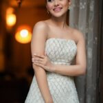 Nusraat Faria Instagram - Yesterday, i wore white💫