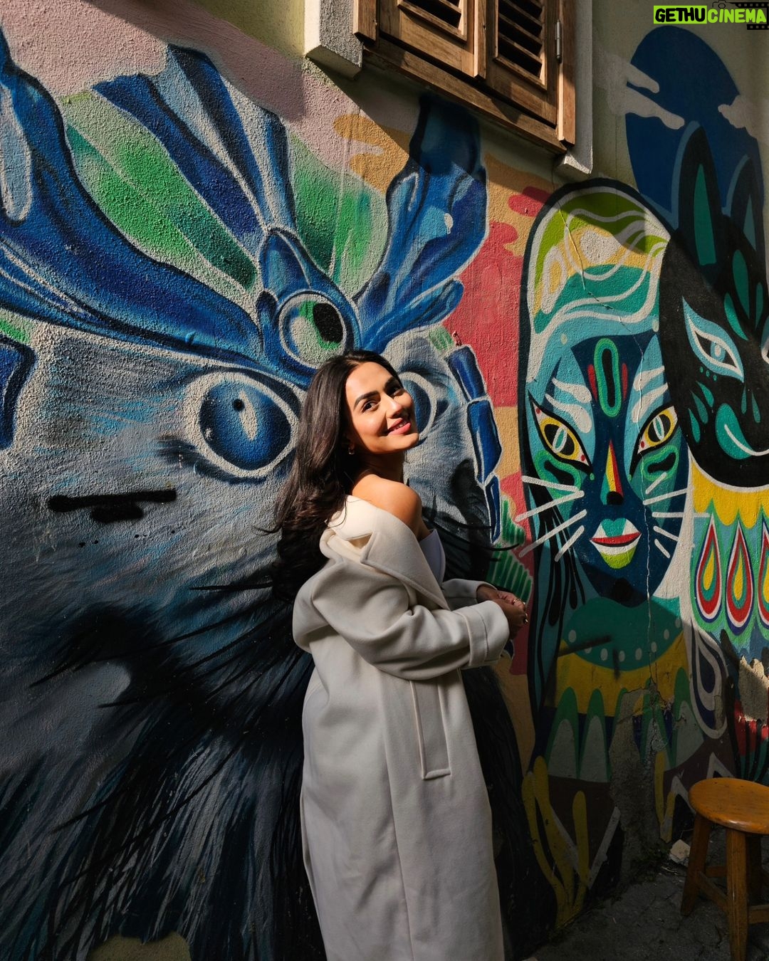 Nusraat Faria Instagram - Only art can find an artist 🎨
