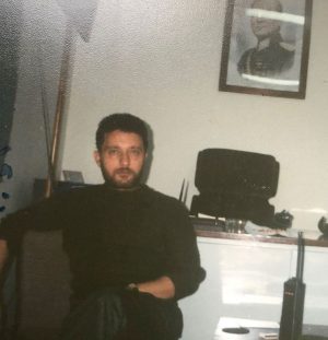 Oğuzhan Uğur Instagram - Annem annelik için zaten içgüdüsel bir farkındalık yaşıyordu ama sana baba olmayı ben öğrettim. Sonuçta ilk göz ağrısıyım =)