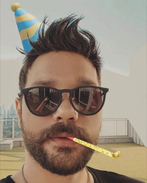 Oğuzhan Uğur Instagram - İyi ki doğdum bence 🎉 🎂