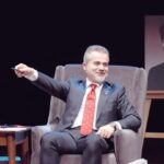 Oğuzhan Uğur Instagram - Mevzular Açık Mikrofon Y.S.Ö. devam ediyor. Konuğumuz, Yeniden Refah Partisi Ankara Büyükşehir Belediye Başkan adayı Sn. Suat Kılıç. #mevzularaçıkmikrofon