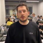 Oğuzhan Uğur Instagram - Sevgili Uraz Kaygılaroğlu da Babala ofiste, ekibe destek oluyor. Sabaha kadar çağrı merkezinde telefon cevapladı. Minnettarız. Unutmayacağız.