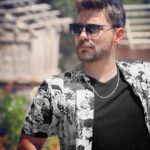 Oğuzhan Uğur Instagram - Yakından😎, uzaktan 🥸