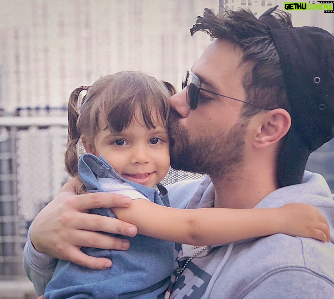 Oğuzhan Uğur Instagram - Prenses Sobutay 🌿 #dünyakızçocuklarıgünü ❤️