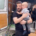Oğuzhan Uğur Instagram - Hayatımın en zor programını çekmeye geldim… Yayını bekleyin. Hatay Antakya