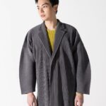 Oabnithi Wiwattanawarang Instagram - HOMME PLISSÉ ISSEY MIYAKE 10 YEARS OF DESIGN AND MAKING. เป็นอีกหนึ่งแบรนด์ที่ชอบมากๆ ทำให้ everyday look ของโอบดูมีความเรียบหรู เท่ และที่สำคัญใส่สบายมากจริงๆ อยากให้ทุกคนมาลองสัมผัสความรู้สึกนี้กันนะครับ #HPpeople #HP10th