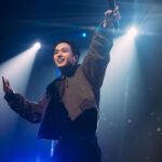Oabnithi Wiwattanawarang Instagram - 22/10/2023 ถือว่าเป็นอีกหนึ่งวันที่โอบมีความสุขมากๆ ได้ขึ้น Stage แรกในนาม “OABNITHI” ซึ่งเป็นวันที่โอบรอคอยมาตลอดหลังจากที่ได้เริ่มทำเพลง โอบมีความฝันที่โอบอยากจะขึ้นไปยืนมองทุกคนร้องเพลงของโอบไปพร้อมๆกัน แล้ววันนี้โอบได้เห็นภาพนั้นด้วยตาของตัวเองแล้ว อยากขอบคุณทุกคนที่มาช่วยซัพพอตกันนะครับ ไม่ว่าจะเป็นแฟนคลับของโอบหรือว่าแฟนคลับศิลปินท่านอื่น แต่ในเมื่อคุณเข้ามาใน Stage ของโอบแล้ว ถือว่าเรามาสนุกและมีความสุขไปด้วยกัน หวังว่าเสียงของโอบจะทำให้พวกคุณมีความสุขนะครับ ขอบคุณที่ส่งมอบพลังงานดีๆที่มีให้กันตลอดโชว์นะครับ ไว้พบกันใหม่โอกาสหน้า ลัฟยู 💙 #OCTOPOP2023 . . 📸 @oong_tp