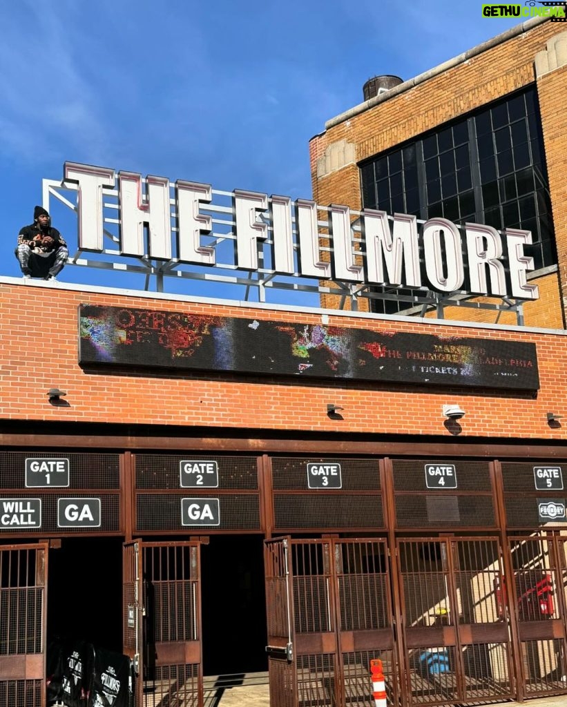 Offset Instagram - Philly tonight we @ “THE FILLMORE” 8 PM…pull up on me! #setitofftour 🔥🔥🔥🔥🔥🔥 The Fillmore Philadelphia