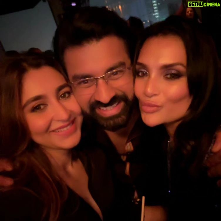 Oindrila Sen Instagram - Happyyy Birthdayy Pooja di @poojaprassad .. love u ❤️ ..