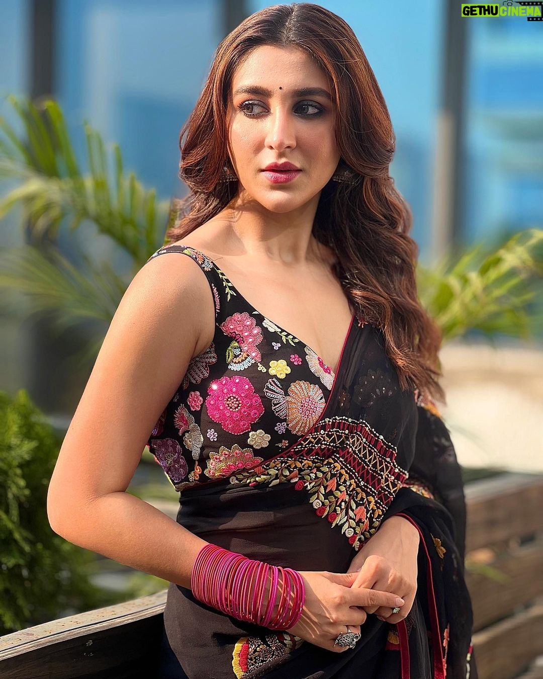 Oindrila Sen Instagram - শুভ মহা সপ্তমী 🙏🏻