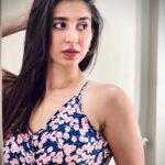 Oindrila Sen Instagram - On a Friday mood !!! 📸 @ushasi_b