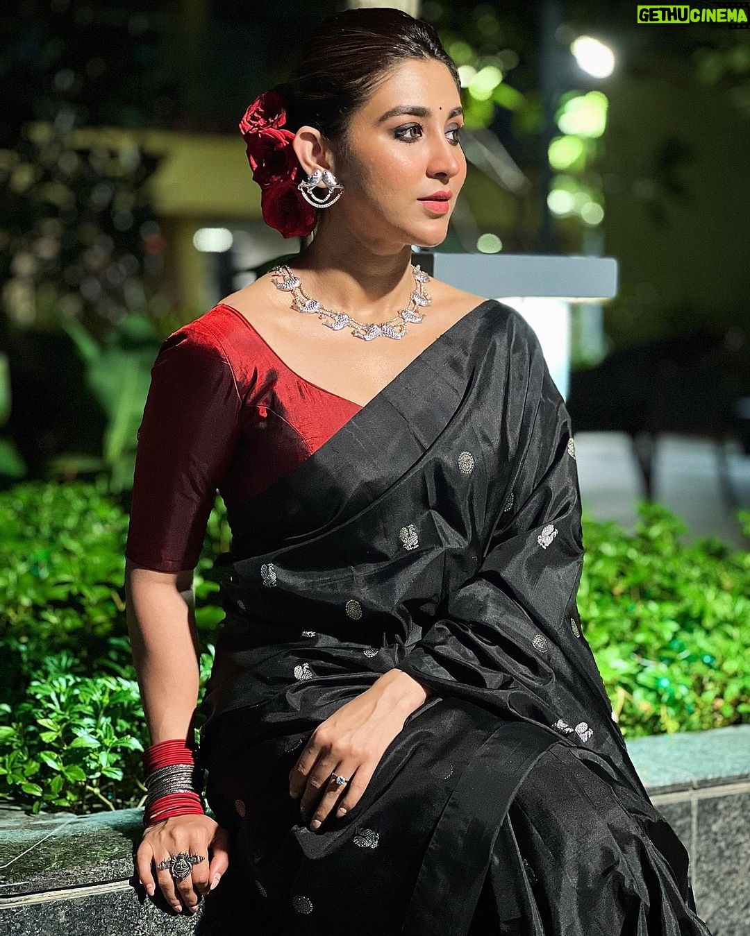 Oindrila Sen - 93.4K Likes - অষ্টমীর সাজ 🌹