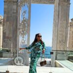 Oindrila Sen Instagram - Live what u love 🧚🏻🧚🏻 Dolmabahçe Palace