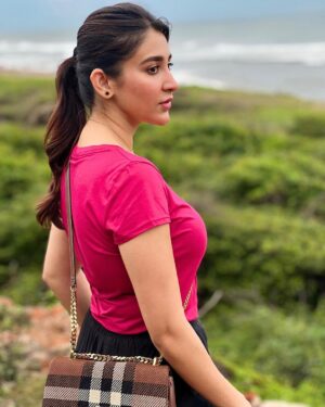 Oindrila Sen Instagram - পুচকি Break ⛰️ 🌊

📸 @ushasi_b