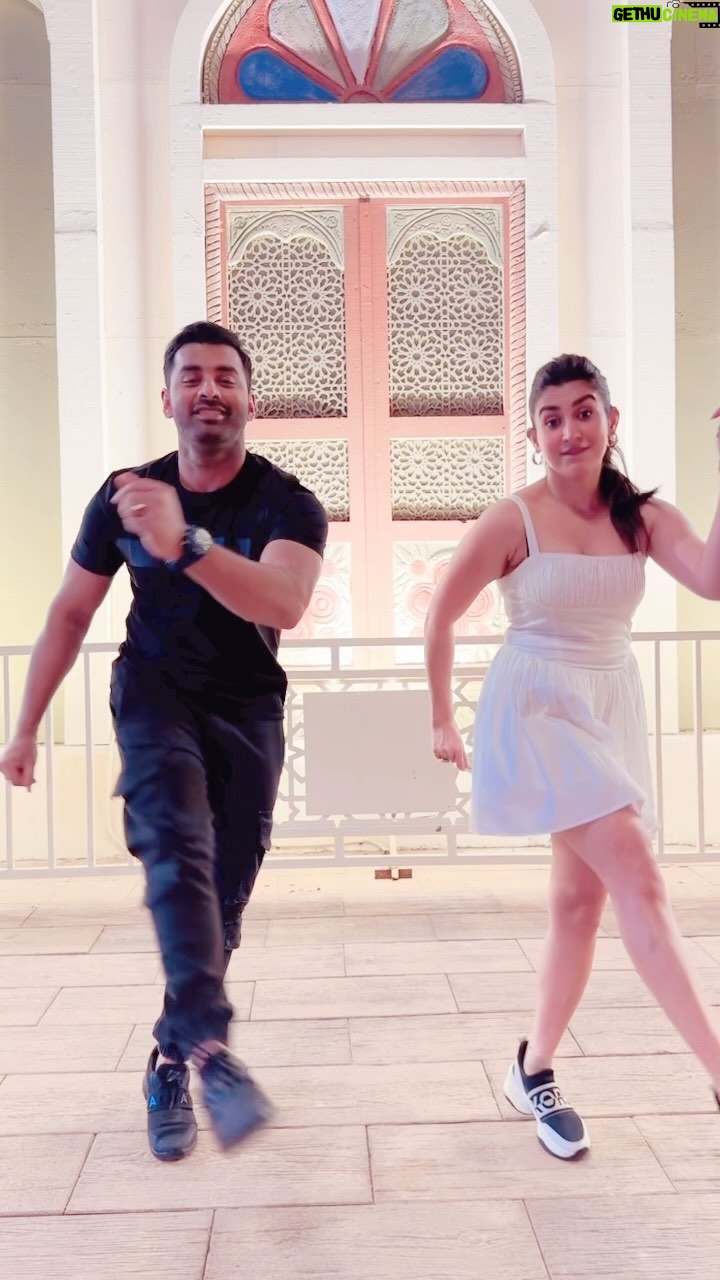 Oindrila Sen Instagram - #GHALIB MAKE YOUR OWN DANCE REELS WITH THIS TUNE AND BE A PART OF THE WORLD OF #MIRZA AND #MUSKAN AND GET A CHANCE TO MEET US.. SO HURRY UP GUYZ TEAM #MIRZA IS ALL SET TO WELCOME YOU IN THEIR WORLD… #MIRZA #EID2024
