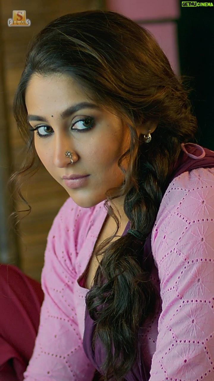 Oindrila Sen Instagram - We are extremely grateful and super charged up by the love and excitement you have showered till now since the announcement of our first song “GHALIB” ❤️.. So here comes a small glimpse before the release ❤️.. So “ GHALIB” the Soulful love song from MIRZA is ready to top your playlist from tomorrow 15th March.. @ankushhazramotionpictures @ankush.official @love_oindrila @kgunedited @shoaibkabeer #Rishikaushik #PriyaMondal @ishan.mitra_official @sumeet_goradia @saahil_goradia #KuntalDe @barish_lyrics @samratbandopadhyay @shiladityasarkar @animeshghorui #SanglapBhowmik #Mirza #MirzathisEid #EID2024 #Ghalib #Mirza