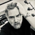 Oktay Kaynarca Instagram - Herşeyi dert etme gönül.Ne bu dertler kalıcı, ne de bu ömür..Hz. Mevlana.
