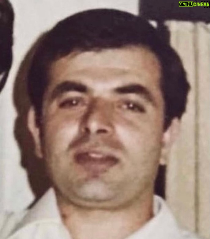 Oktay Kaynarca Instagram - Neredeyse hiç göremediğimiz babamızın nezdinde, tüm babaların, baba olacakların,babalarını özleyenlerin babalar gününü kutlarım…