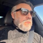 Oktay Kaynarca Instagram - Yüzümüzdeki gölgeler misali geçer gider diye ummuştuk oysa…
